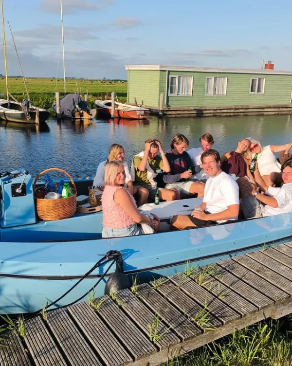 Borrelboot met schipper img